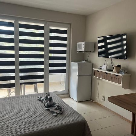 Harmony Hills Petkovi Studio Apartment Rogacsevo Kültér fotó